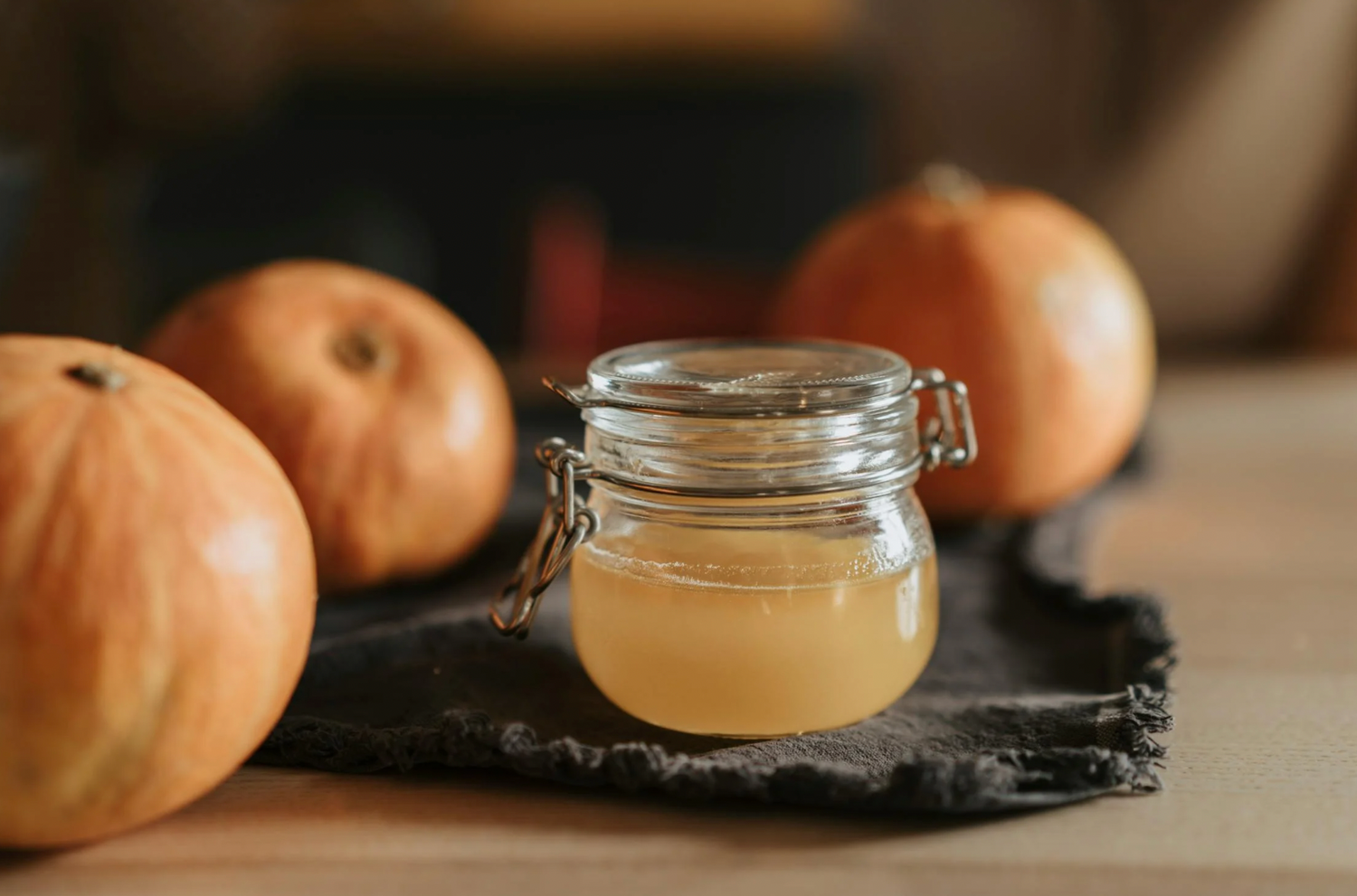 4 Healing Apple Cider Vinegar Benefits for Your Stomach